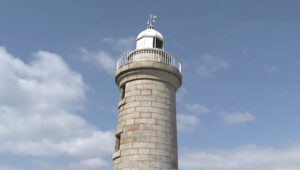「灯台は、省エネの先駆者」10数基の保守管理を務めた海上保安官が挑んだ、灯台の自然エネルギー活用